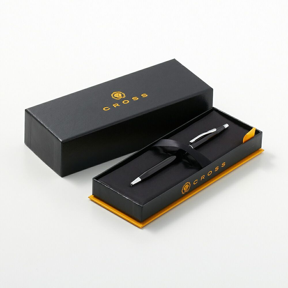 Kuro Cross Ballpoint Pen AT0082-77 in black lacquer with classic design, 13.5 cm length, 0.7 cm barrel diameter
