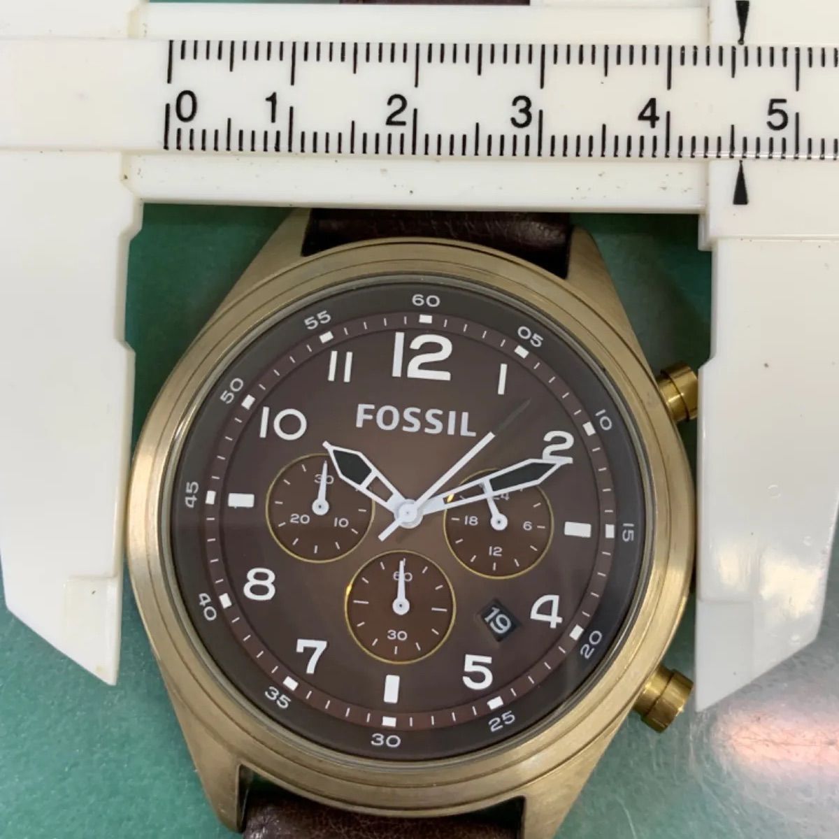 FOSSIL DE-5002 Quartz Men's Watch — Japanese