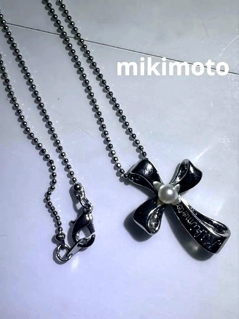 Mikimoto Pearl Ribbon Necklace featuring a 4.2mm pearl on a 21cm 925 silver chain