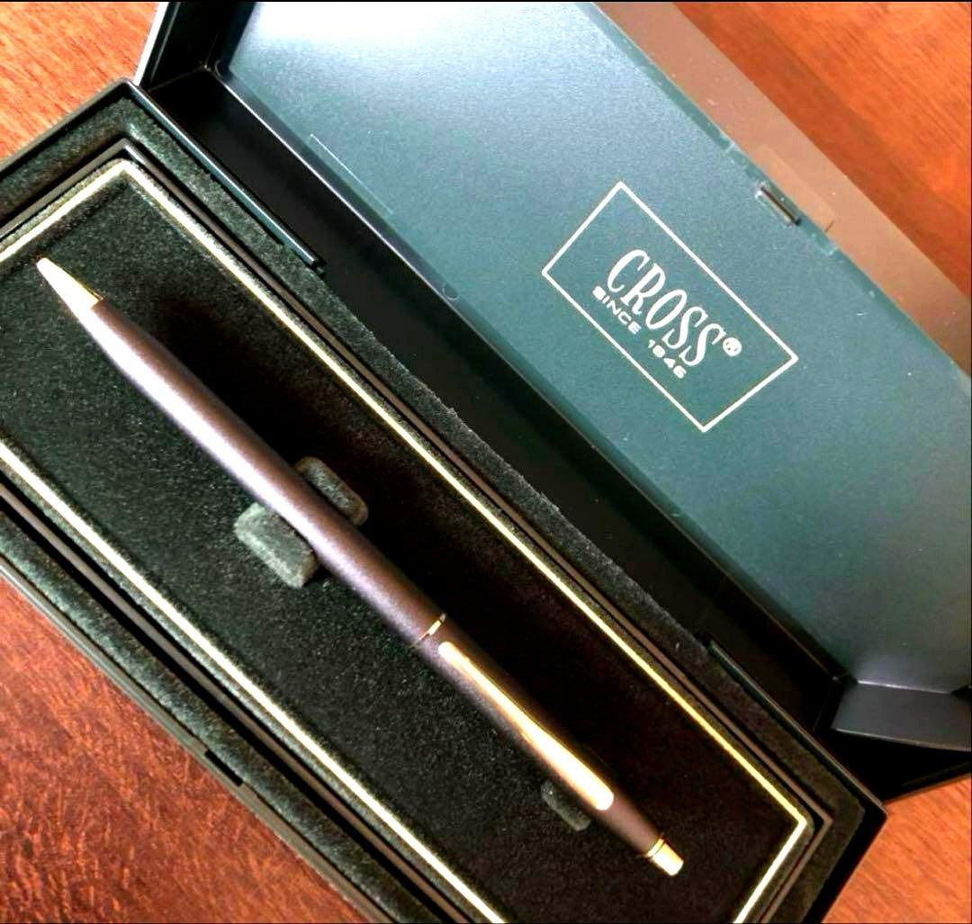 Cross Mechanical Pencil with 23K gold plated and matte black body, 0.5mm lead, brass with chrome plating, and design case included