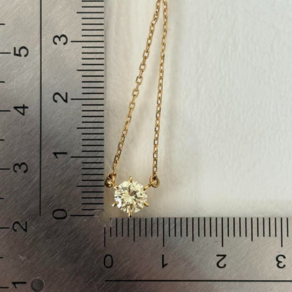 Mikimoto 084 necklace in K18 gold with a single 0.66ct diamond pendant weighing 10.2 grams
