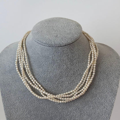 429 Tassaki K18 5-String Pearl Necklace with round pearls and 41 cm gold chain