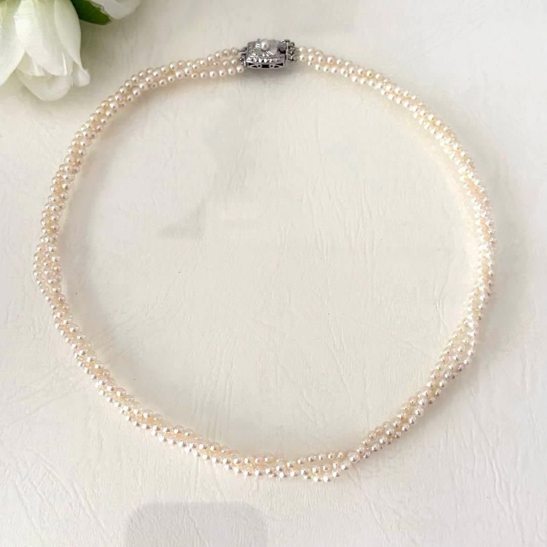 428 Tasaki silver necklace with three rows of approximately 2.7-2.9mm pearls and silver clasp