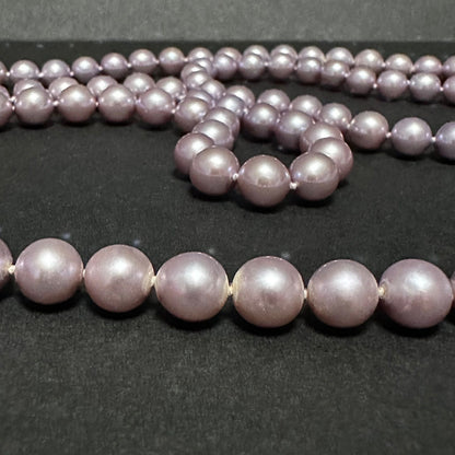 Tasaki purple pearl necklace with silver chain featuring 7.0-8.1mm pearls measuring 95cm in length