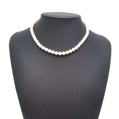 Mikimoto necklace featuring 7.0 to 7.5 mm pearls on a 43 cm K18 white gold and silver chain