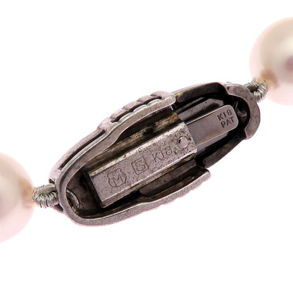 Mikimoto necklace featuring 7.0 to 7.5 mm pearls on a 43 cm K18 white gold and silver chain