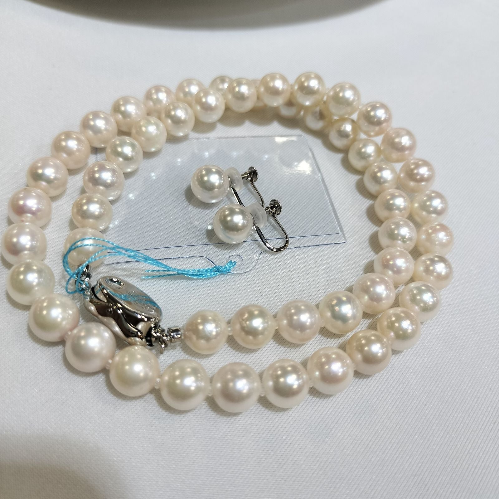 Akoya pearl necklace 44cm and 7.5mm pearl earrings set in K18 white gold