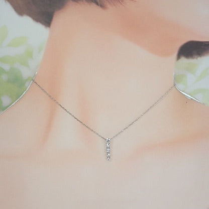Gradation necklace in K18 white gold with 0.37ct diamonds and 42cm chain