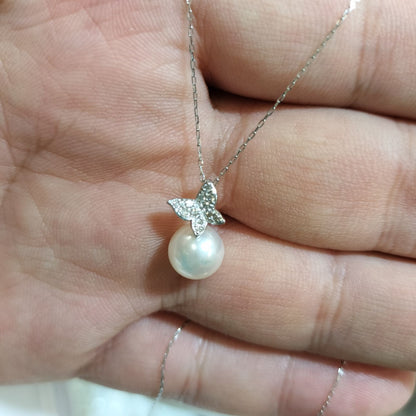 Limited Pt900/850 Akoya Pearl Pendant Necklace with 8mm pearl and 0.07 ct diamond on Pt850 chain