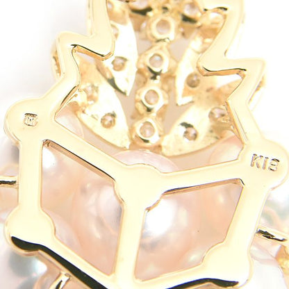 Mikimoto K18 gold pendant with six pearls and diamond accents measuring 21.2mm by 37.9mm