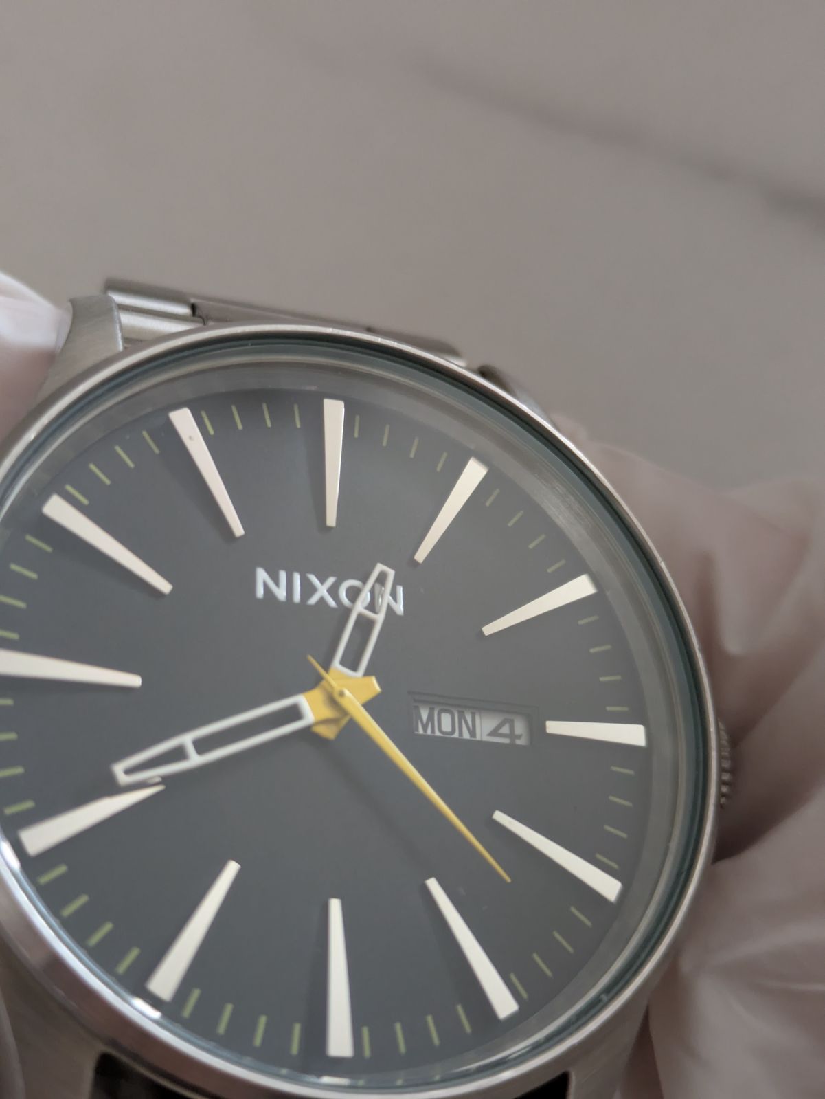 NIXON Series Quartz Men's Watch — Japanese