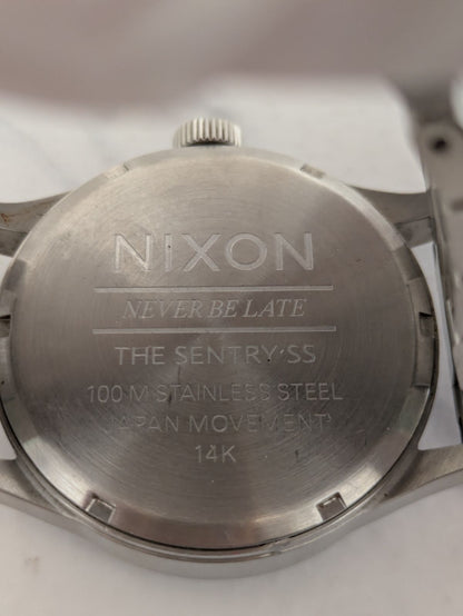 NIXON Series Quartz Men's Watch — Japanese