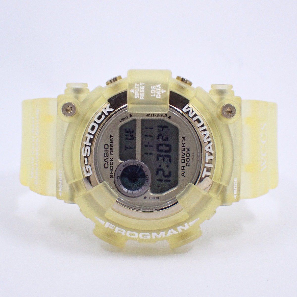 CASIO DW-8201WC-9T Quartz Men's Watch — Japanese