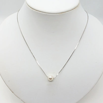 Light pink 8.2mm Akoya pearl single-bead necklace on thin silver chain 0.8mm wide