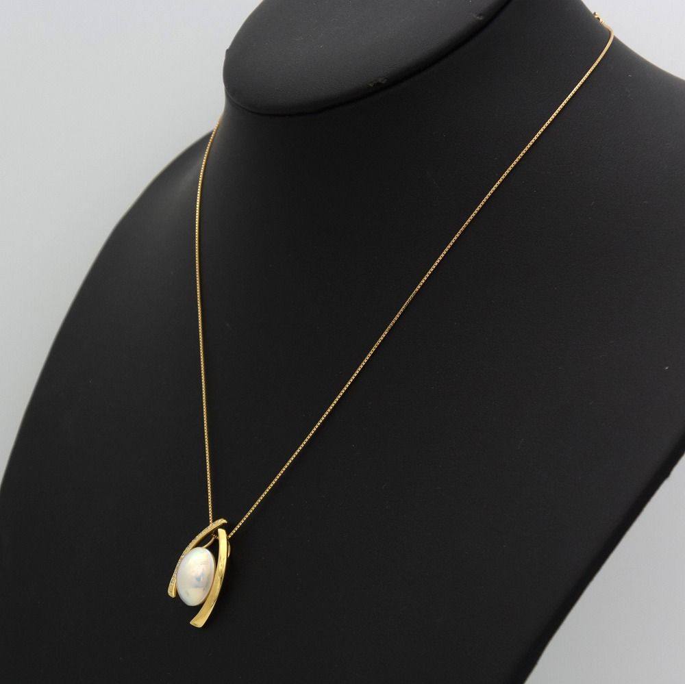 K18YG Tasaki Mabe pearl necklace with diamond pendant in gold, 45cm length, for ladies