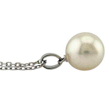 Pre-owned Mikimoto K14 white gold pearl necklace for women in silver color weighing 3.0 grams