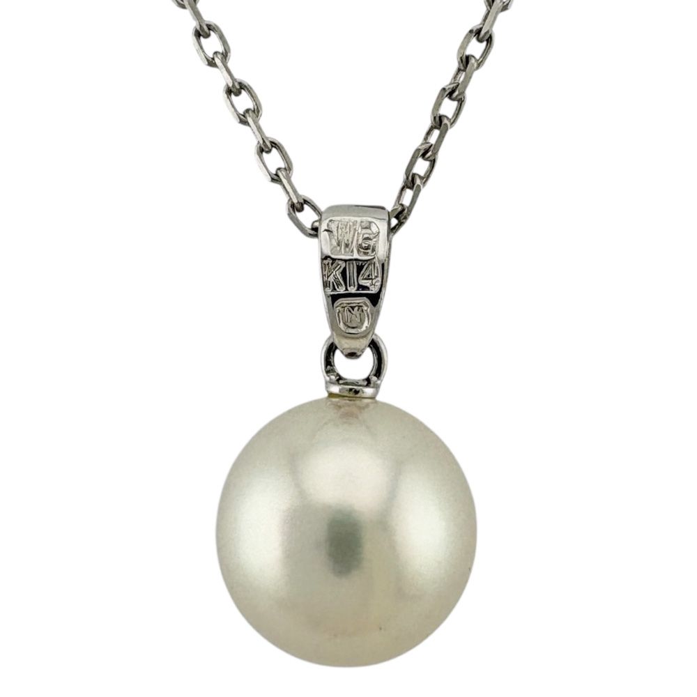 Pre-owned Mikimoto K14 white gold pearl necklace for women in silver color weighing 3.0 grams