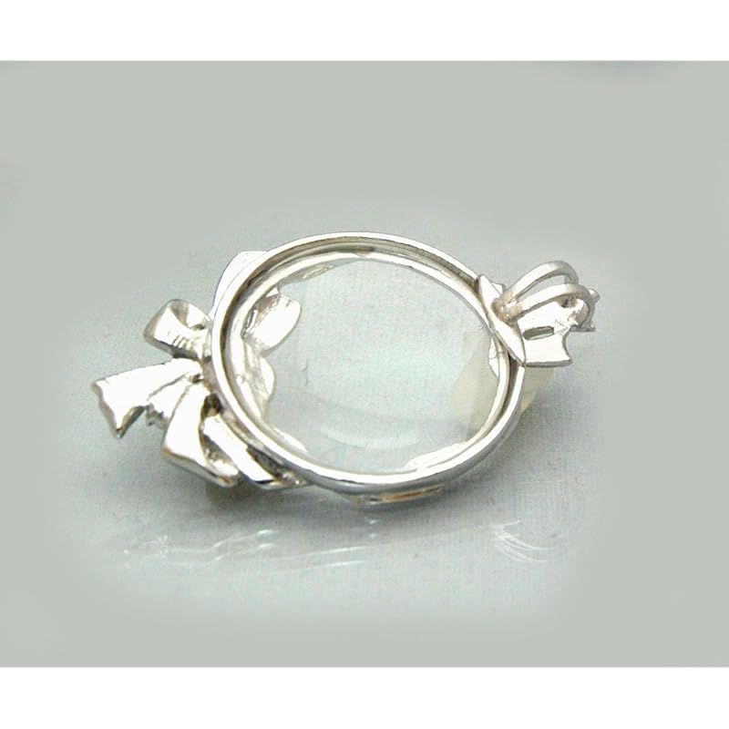 Enyapearl Loupe Pendant silver necklace featuring a 7.5mm Akoya Pearl