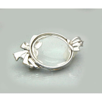 Enyapearl Loupe Pendant silver necklace featuring a 7.5mm Akoya Pearl