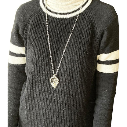 Enyapearl Loupe Pendant silver necklace featuring a 7.5mm Akoya Pearl