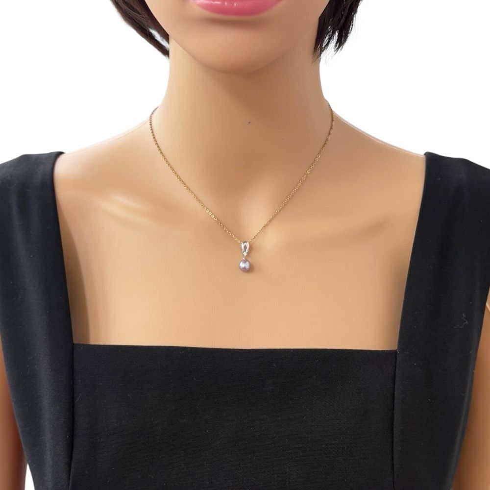 Tasaki 18K white gold pendant top with pearl and small diamond on silver chain