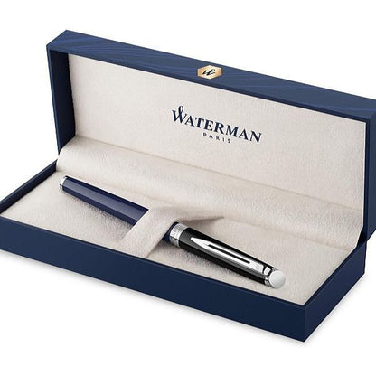 Waterman Metropolitan Essential Color Blocking fountain pen in black and white with cap and palladium clip