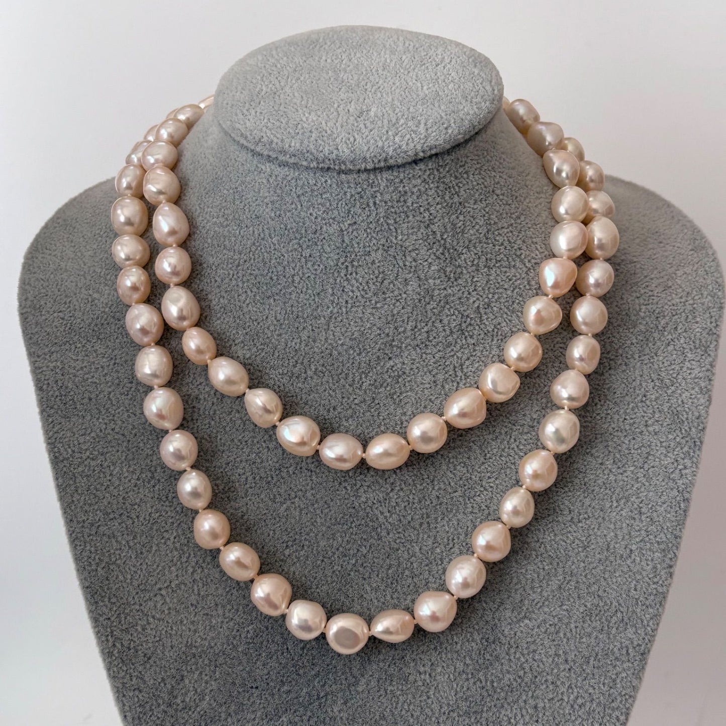 263 Tasaki K18 Baroque Pearl Necklace with 91.5 cm length showcasing irregularly shaped pearls and gold chain