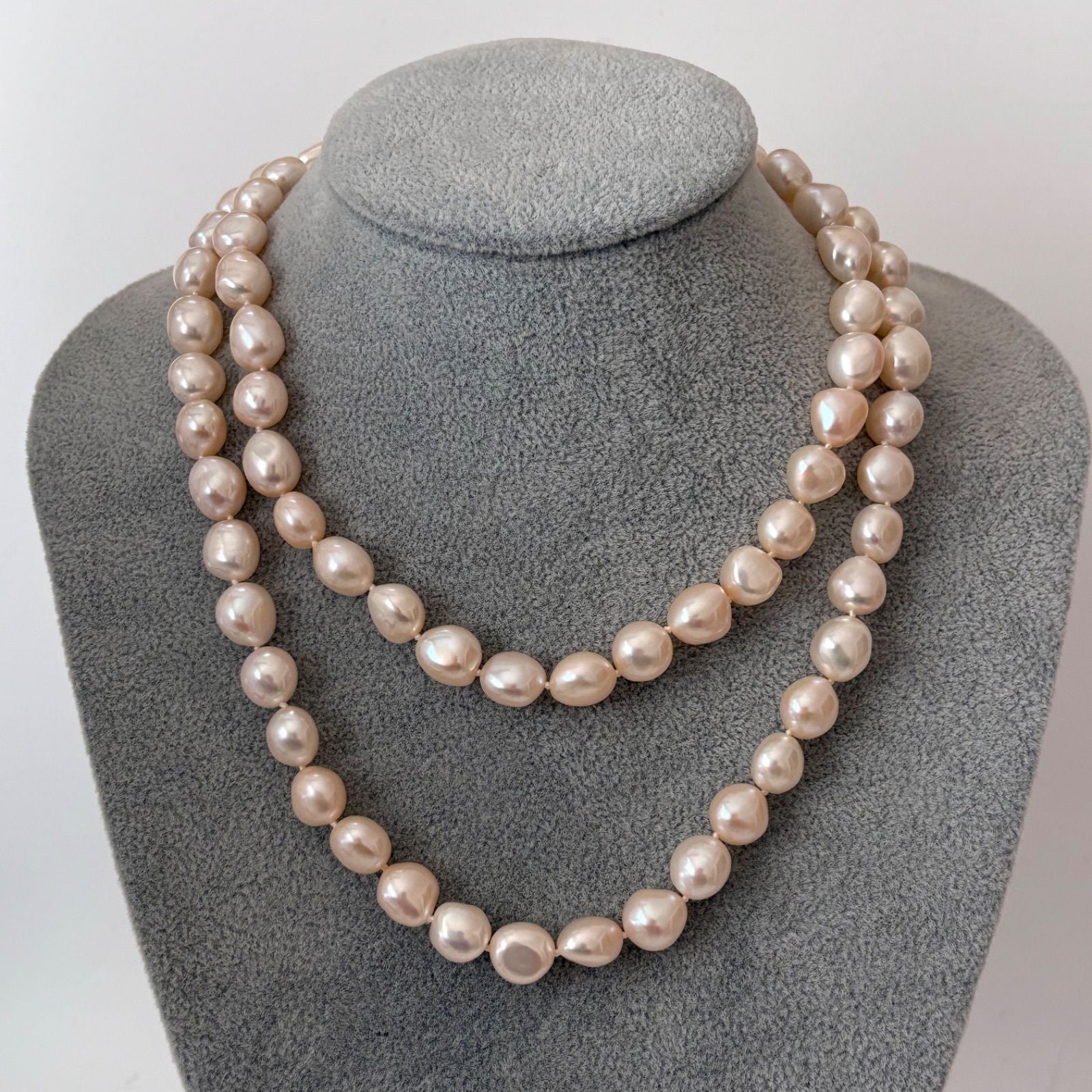 263 Tasaki K18 Baroque Pearl Necklace with 91.5 cm length showcasing irregularly shaped pearls and gold chain