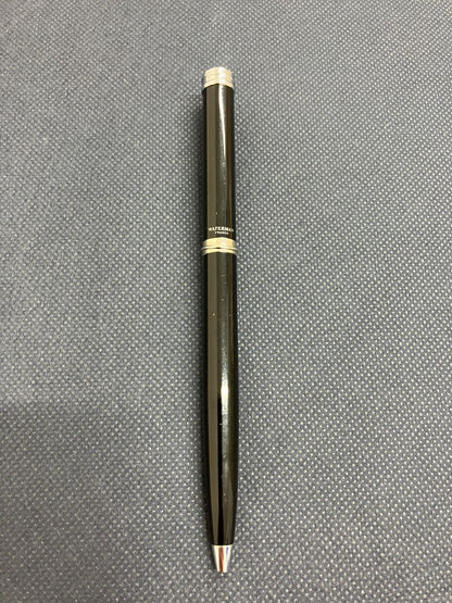 Waterman Harmonie ballpoint pen set with black twist pen and red marble twist pen, both 135mm long