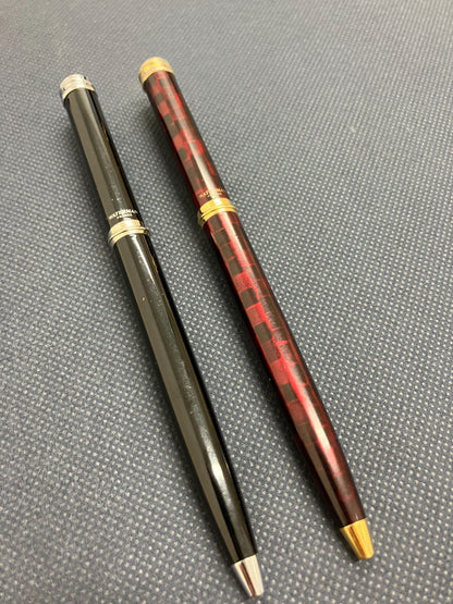 Waterman Harmonie ballpoint pen set with black twist pen and red marble twist pen, both 135mm long