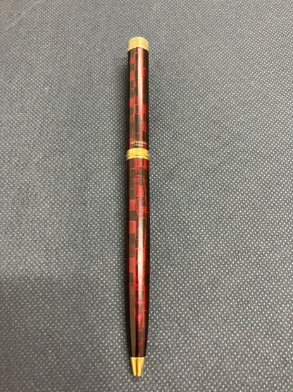 Waterman Harmonie ballpoint pen set with black twist pen and red marble twist pen, both 135mm long
