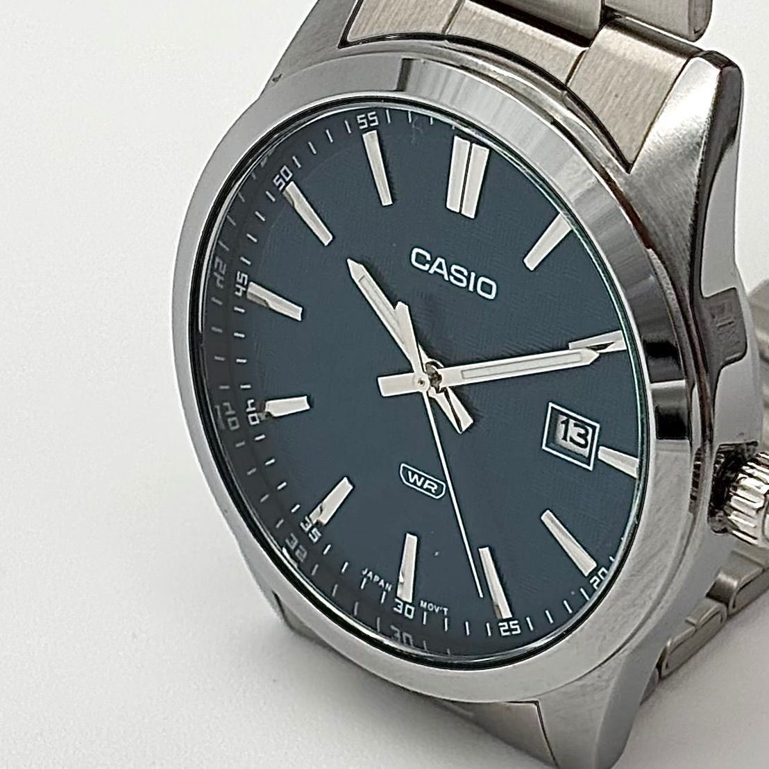 CASIO MTP-VD03D-2A2 Quartz Men's Watch — Japanese