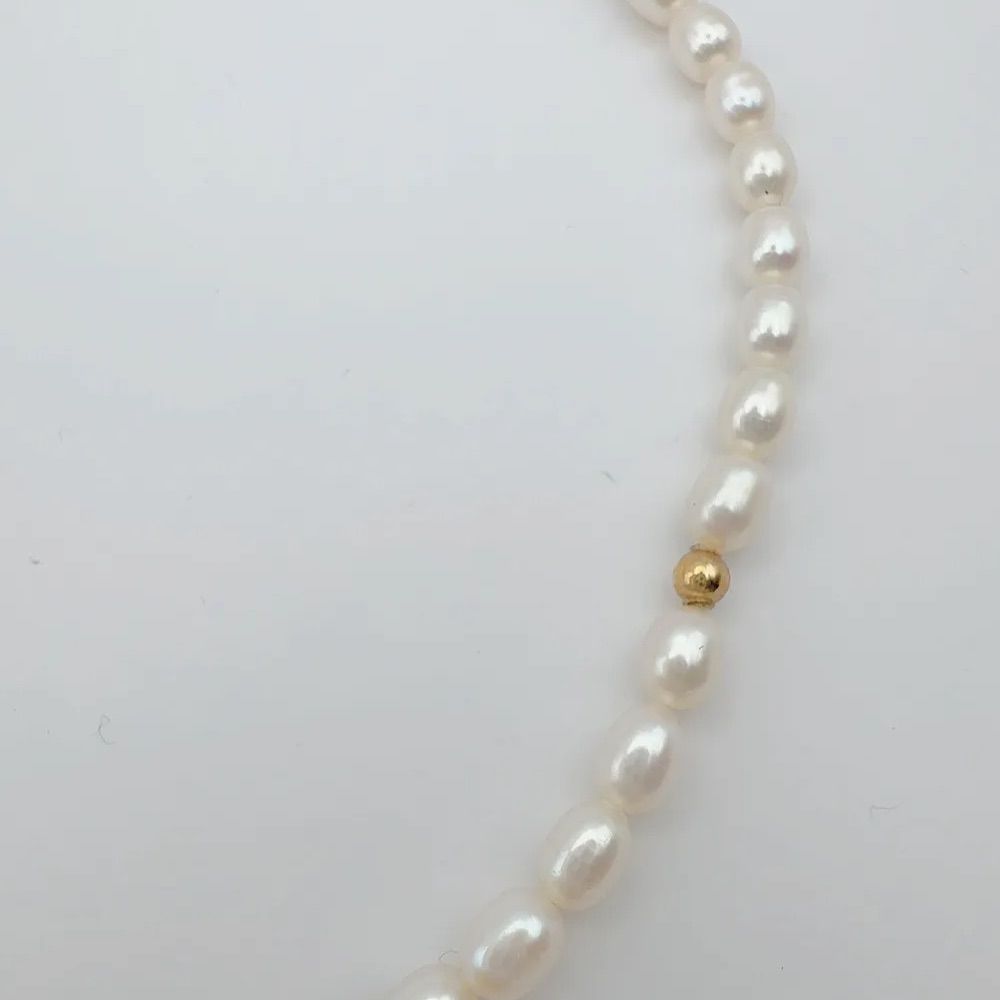Tasaki pearl necklace with 4mm pearls, ruby gemstones, and K18 gold chain, 37cm length