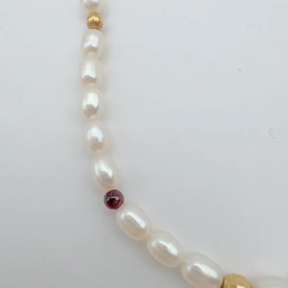 Tasaki pearl necklace with 4mm pearls, ruby gemstones, and K18 gold chain, 37cm length