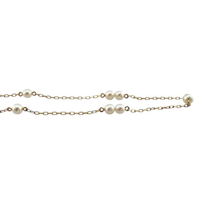 Mikimoto gold ladies necklace featuring a single pearl with K18 clasp stamp weighing 3.2 grams