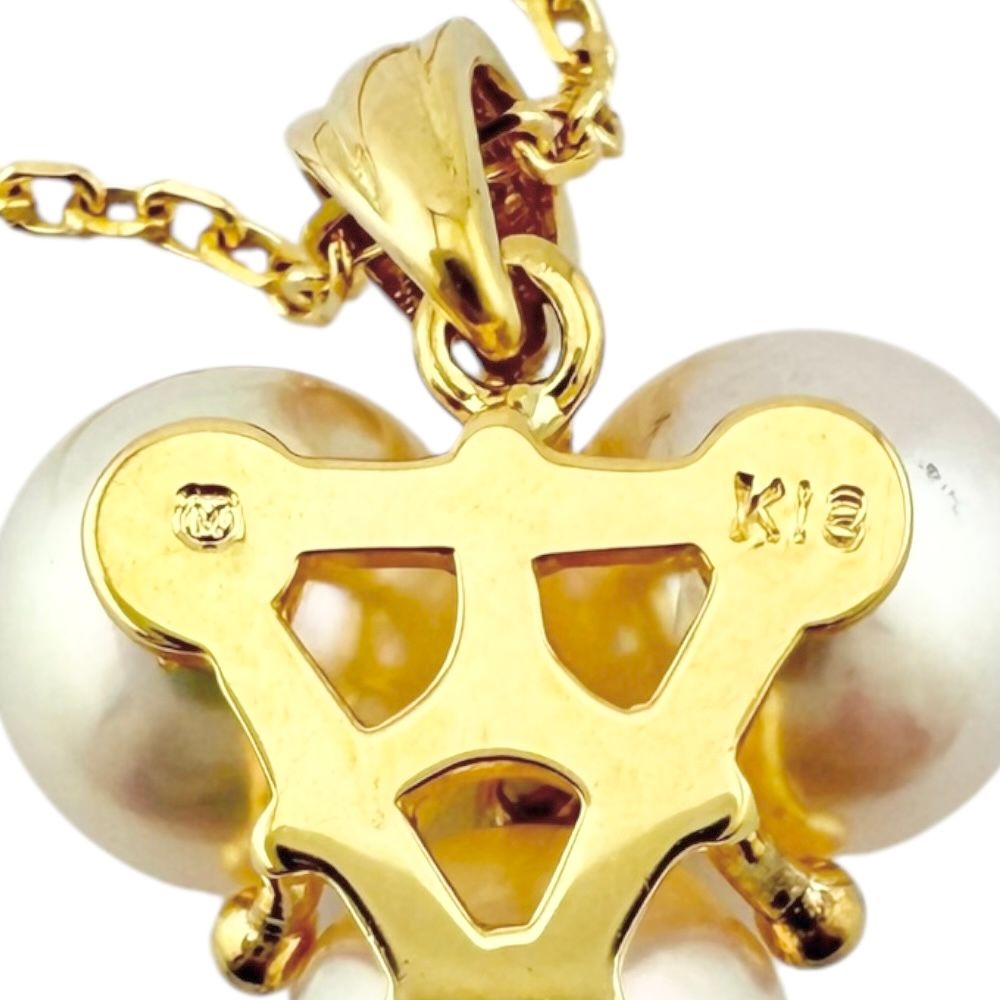 Mikimoto 18K yellow gold necklace with a single pearl designed for ladies