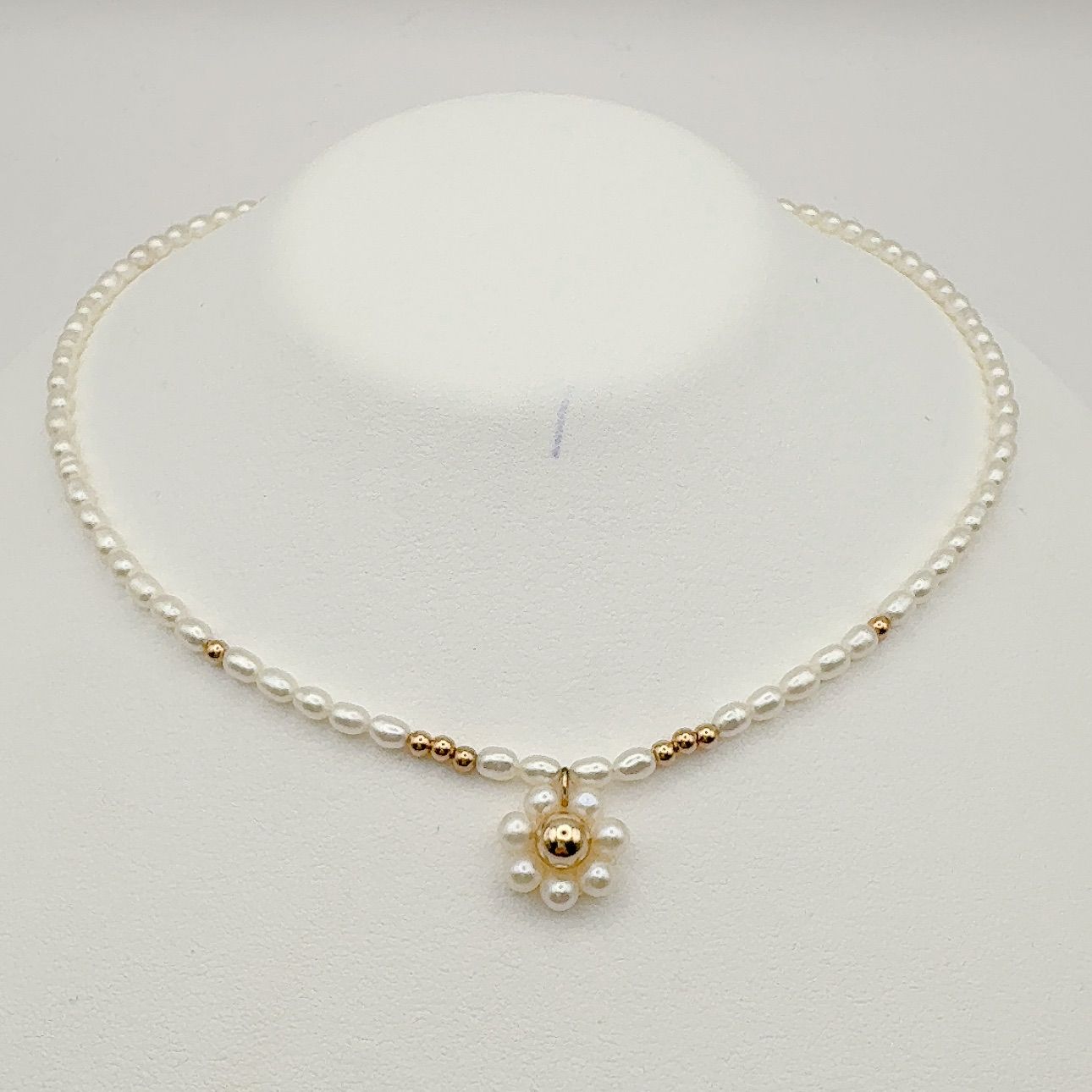 Mikimoto Gift Selection K14 gold necklace with 41 cm freshwater pearls on white background