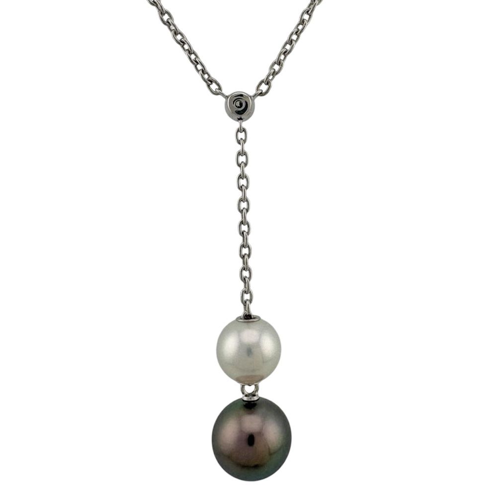 Mikimoto ladies necklace featuring 18K white gold chain and single pearl pendant, 42cm length
