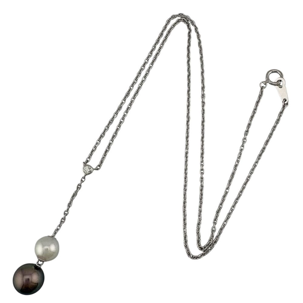 Mikimoto ladies necklace featuring 18K white gold chain and single pearl pendant, 42cm length
