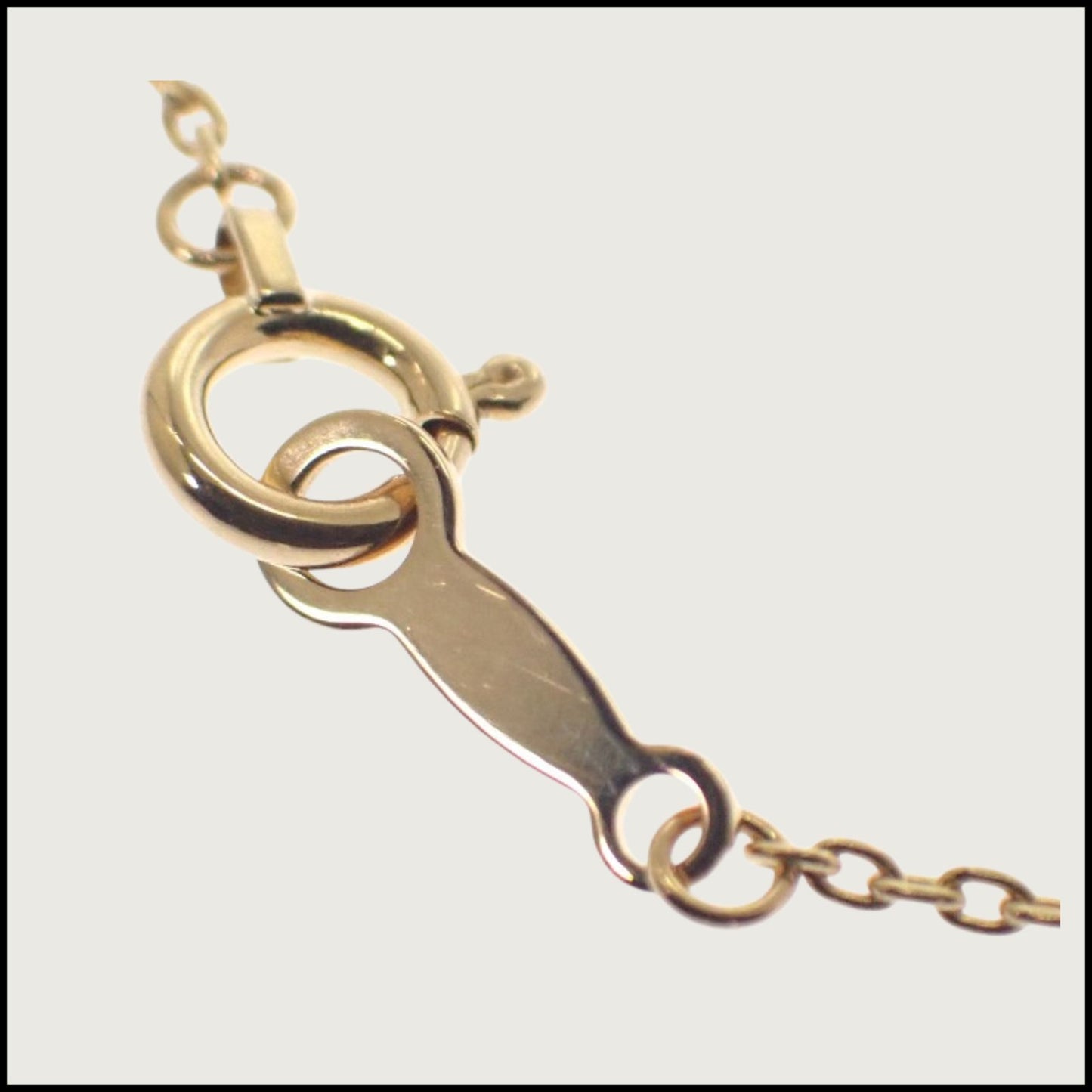 Mikimoto PP-20567K necklace featuring 7mm Akoya pearl pendant on 18K yellow gold 43 cm chain