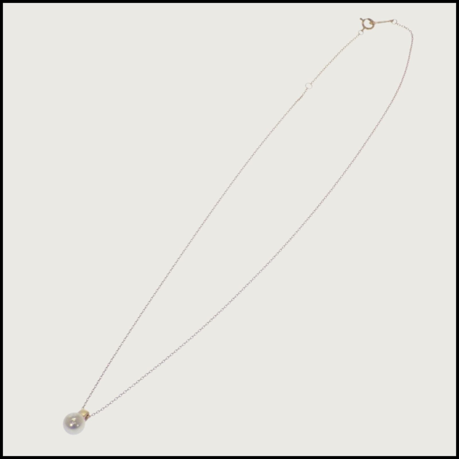 Mikimoto PP-20567K necklace featuring 7mm Akoya pearl pendant on 18K yellow gold 43 cm chain