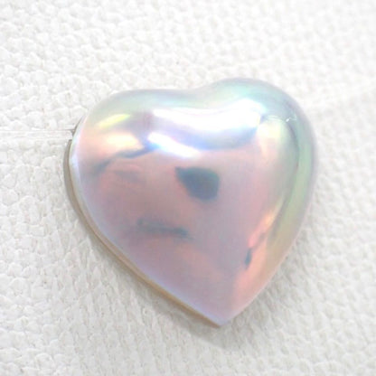 Tasaki Mabe Pearl heart necklace pendant in K18 white gold with Aurora colored Mabe pearl on 41cm chain