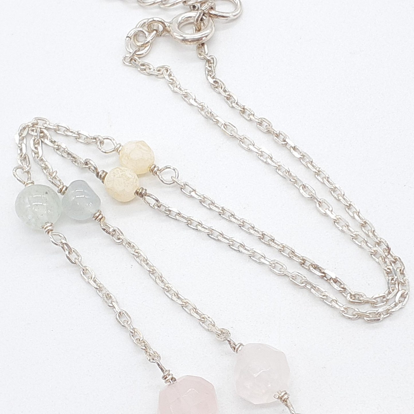 Agete silver necklace featuring a Cauldron stone pendant on a 37 cm adjustable chain