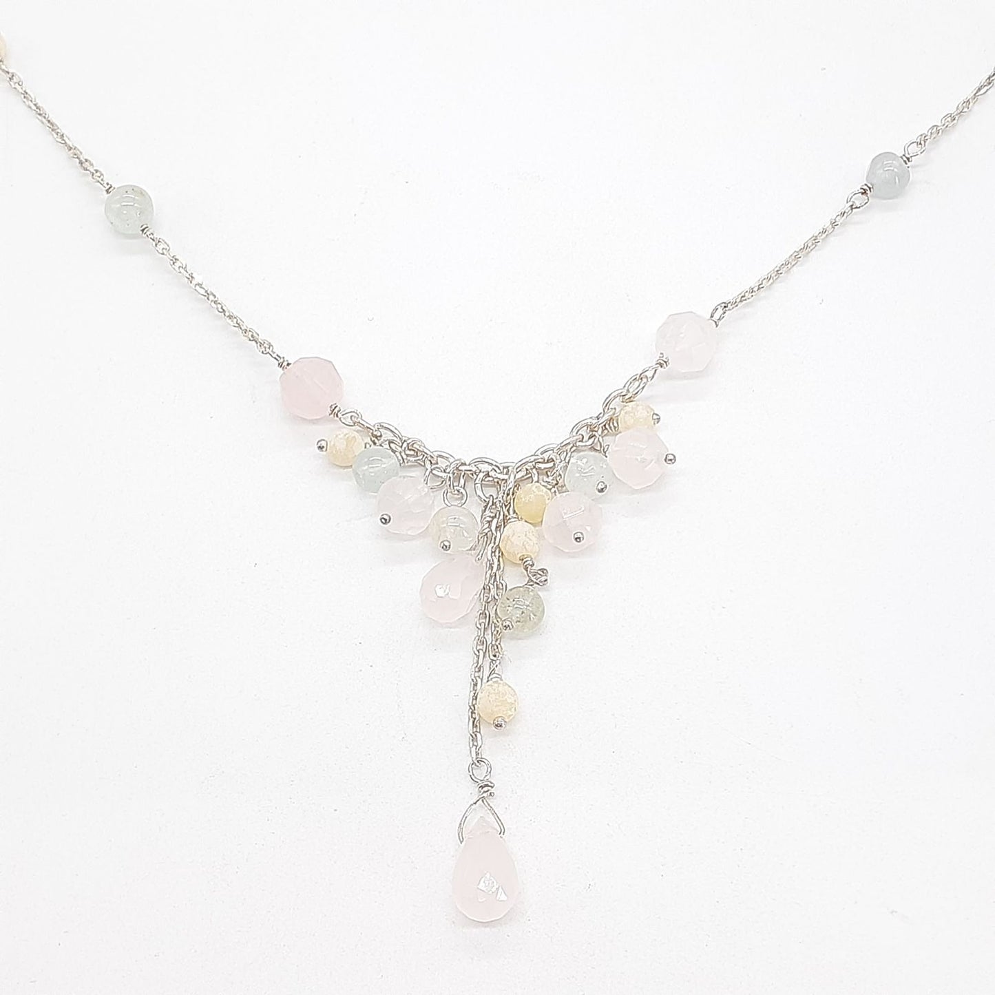 Agete silver necklace featuring a Cauldron stone pendant on a 37 cm adjustable chain