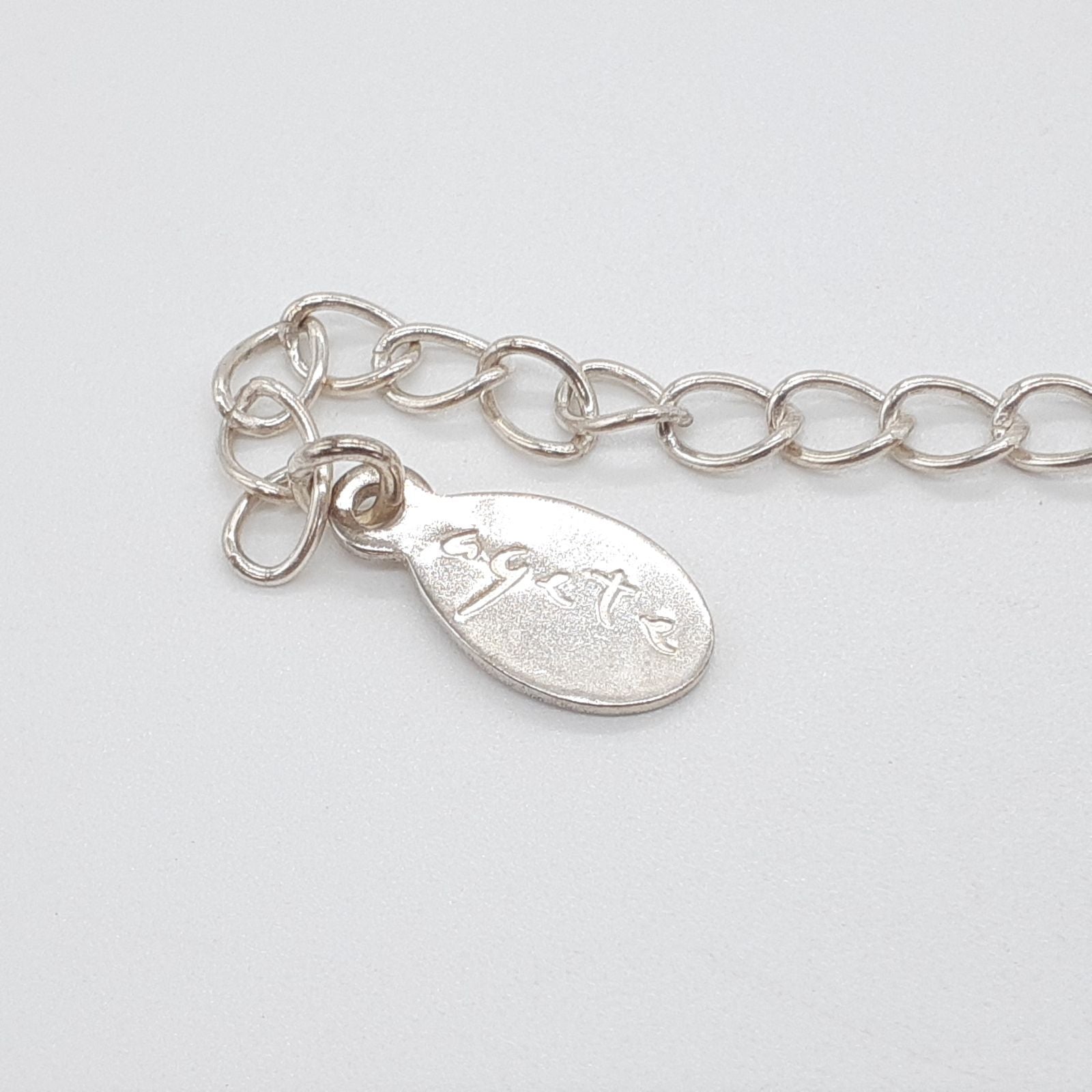Agete silver necklace featuring a Cauldron stone pendant on a 37 cm adjustable chain