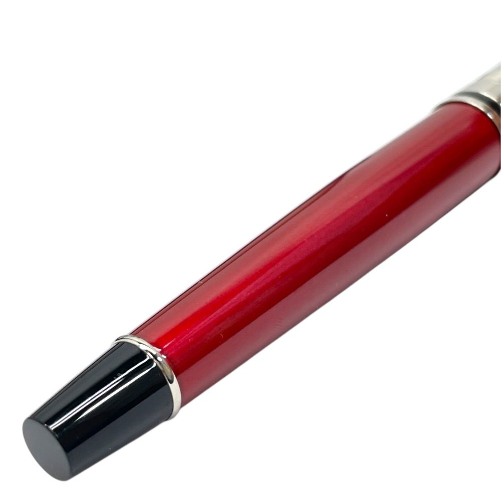 Waterman Expert Fountain Pen with a 14 cm length, sleek black body, and silver accents shown on white background