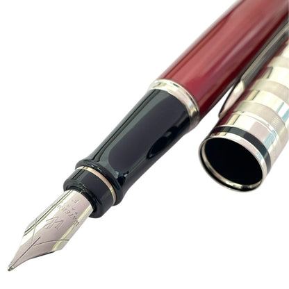 Waterman Expert Fountain Pen with a 14 cm length, sleek black body, and silver accents shown on white background