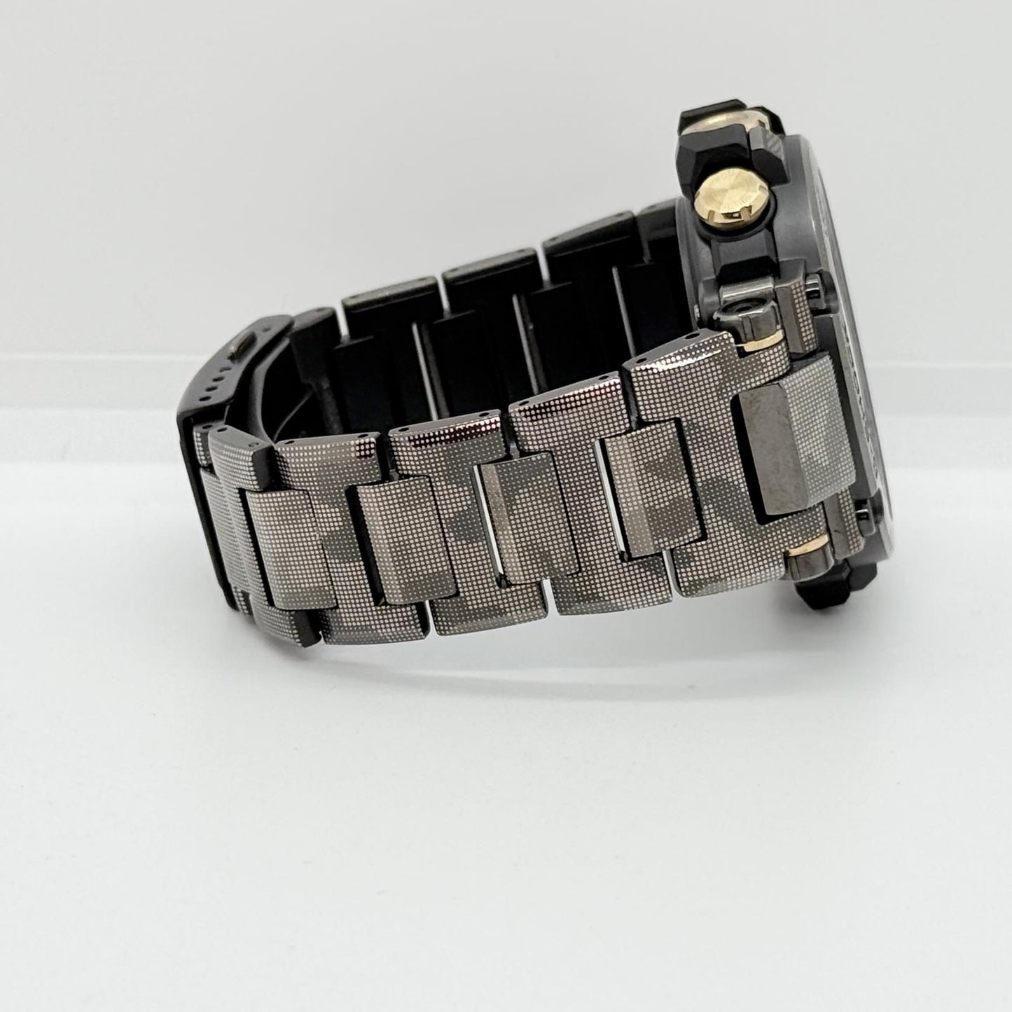 CASIO MTG-B1000DCM-1AJR Solar Men's Watch — Japanese
