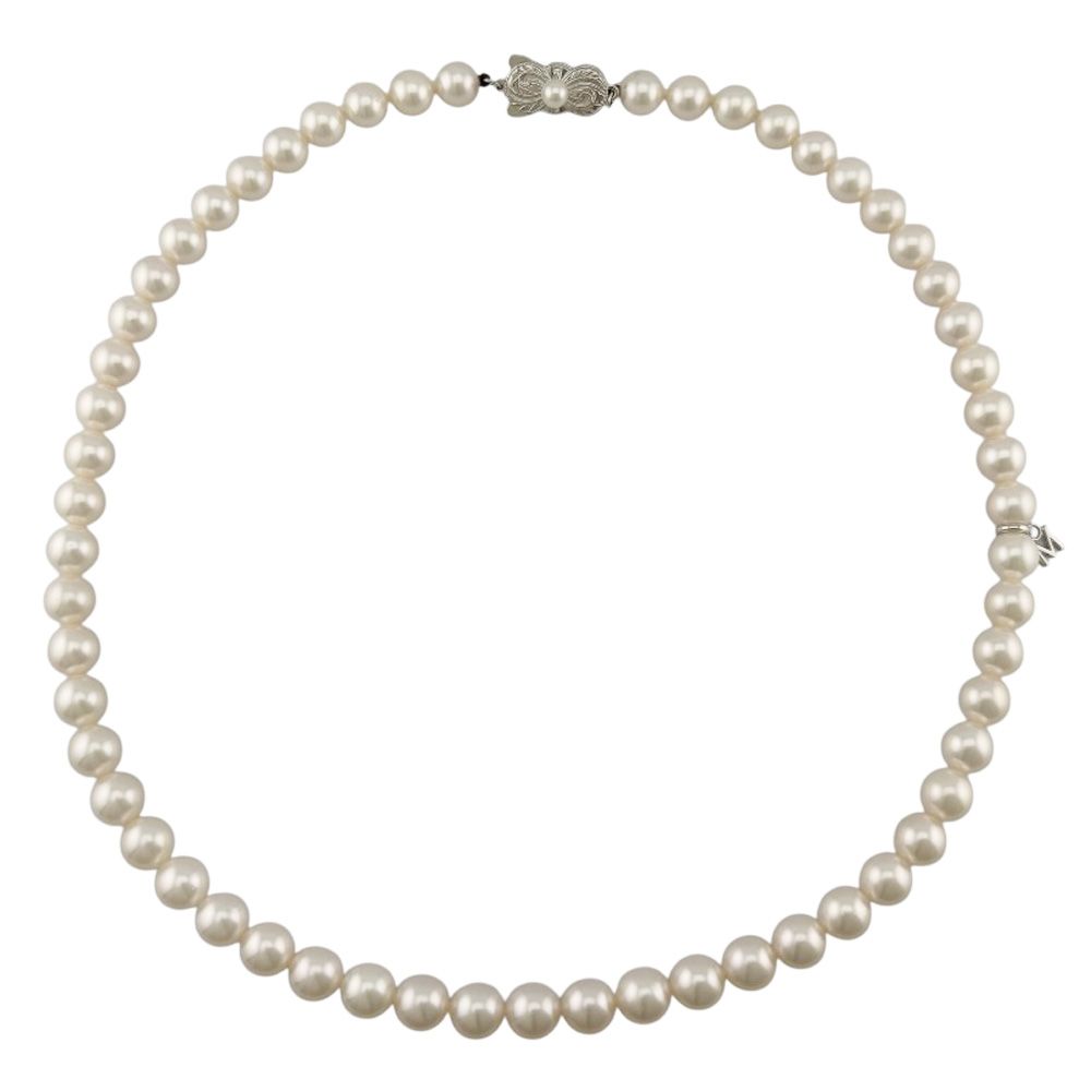 Mikimoto silver pearl necklace for ladies with elegant design, weighing 32.7 grams
