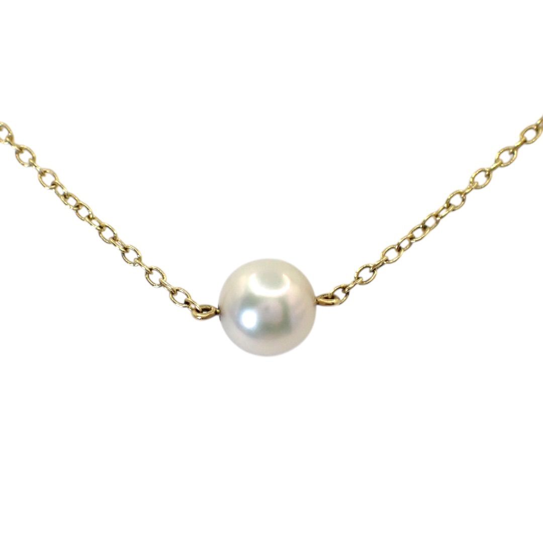 Mikimoto 6.6mm Akoya pearl necklace pendant with a 35cm yellow gold chain and natural pink pearl